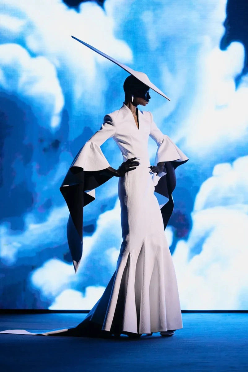 Robert Wun Spring Couture 2026 Frames Couture As Armor And Exposure