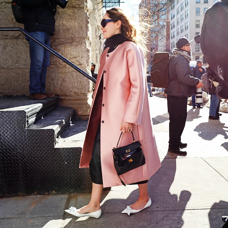 New York Fashion Week Fall 2026 Street Style Brings Long Coats And Real Winter Dressing To The Front Row