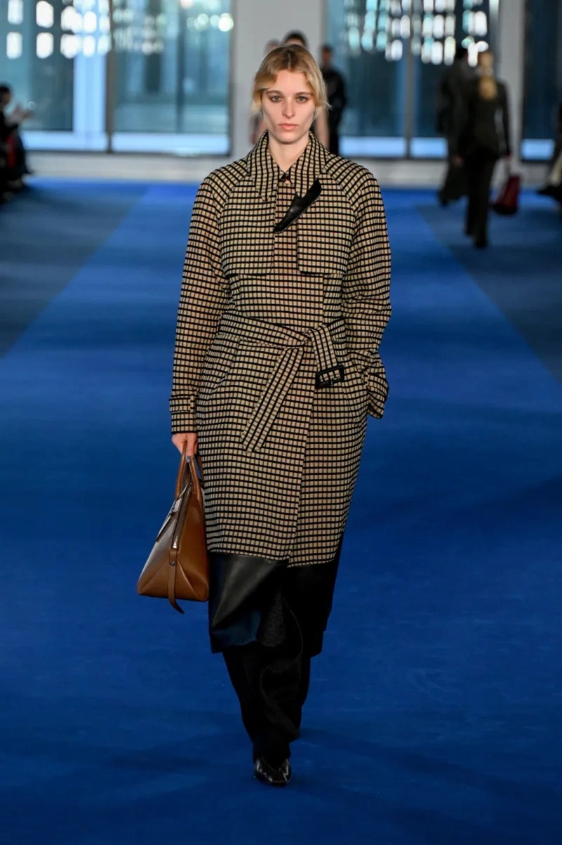 Rachel Scott’s Proenza Schouler Fall 2026 Unveils Asymmetric Tailoring and Lived-In Energy