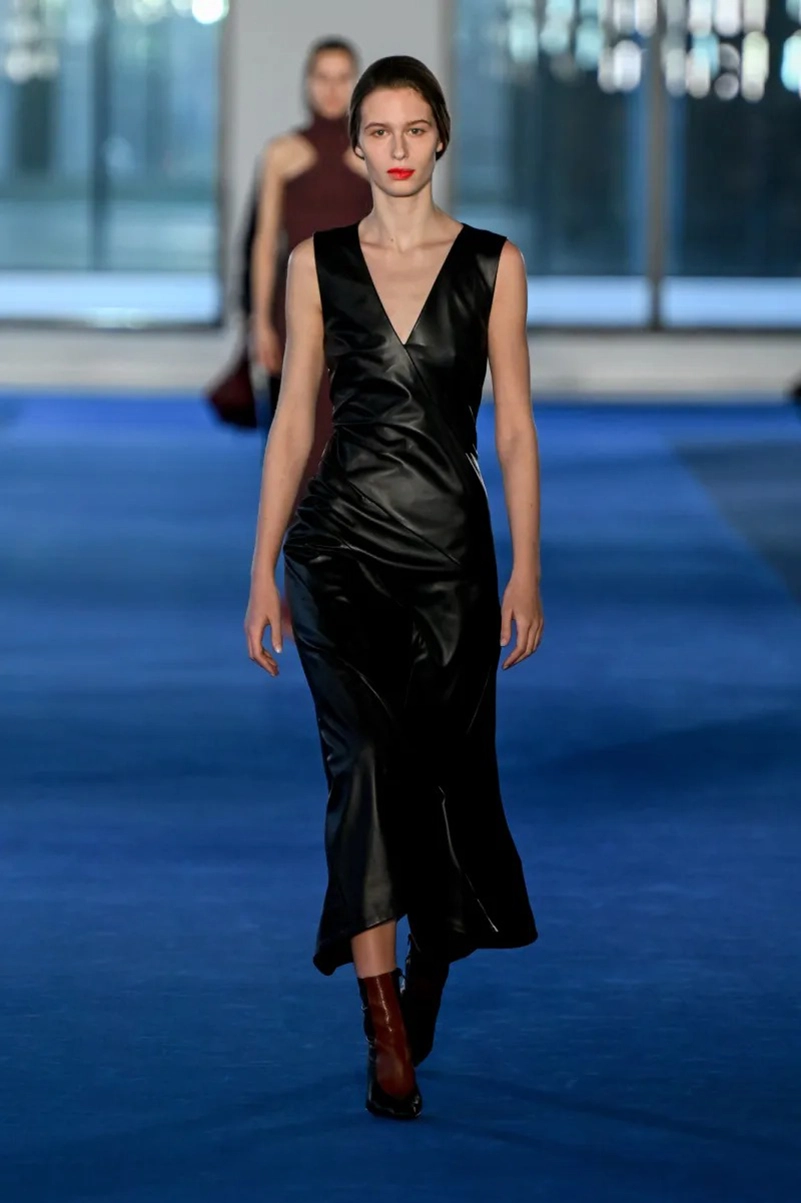 Rachel Scott’s Proenza Schouler Fall 2026 Unveils Asymmetric Tailoring and Lived-In Energy
