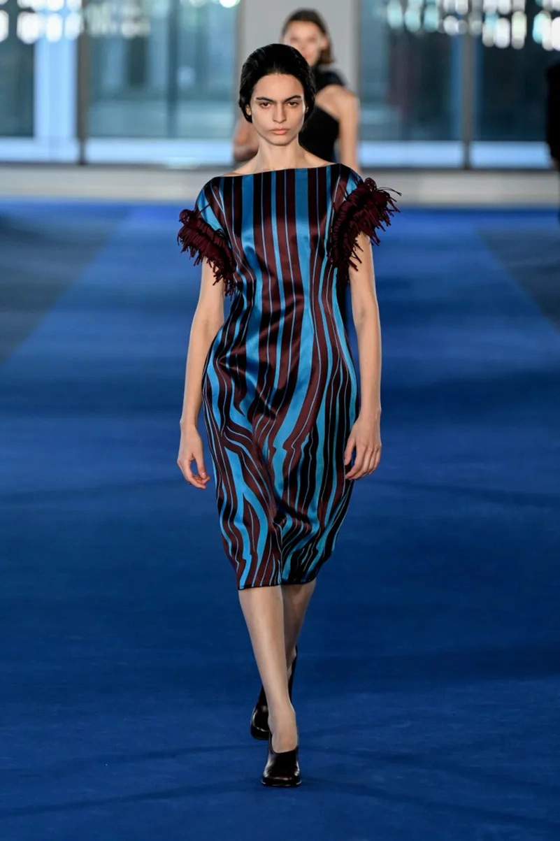 Rachel Scott’s Proenza Schouler Fall 2026 Unveils Asymmetric Tailoring and Lived-In Energy