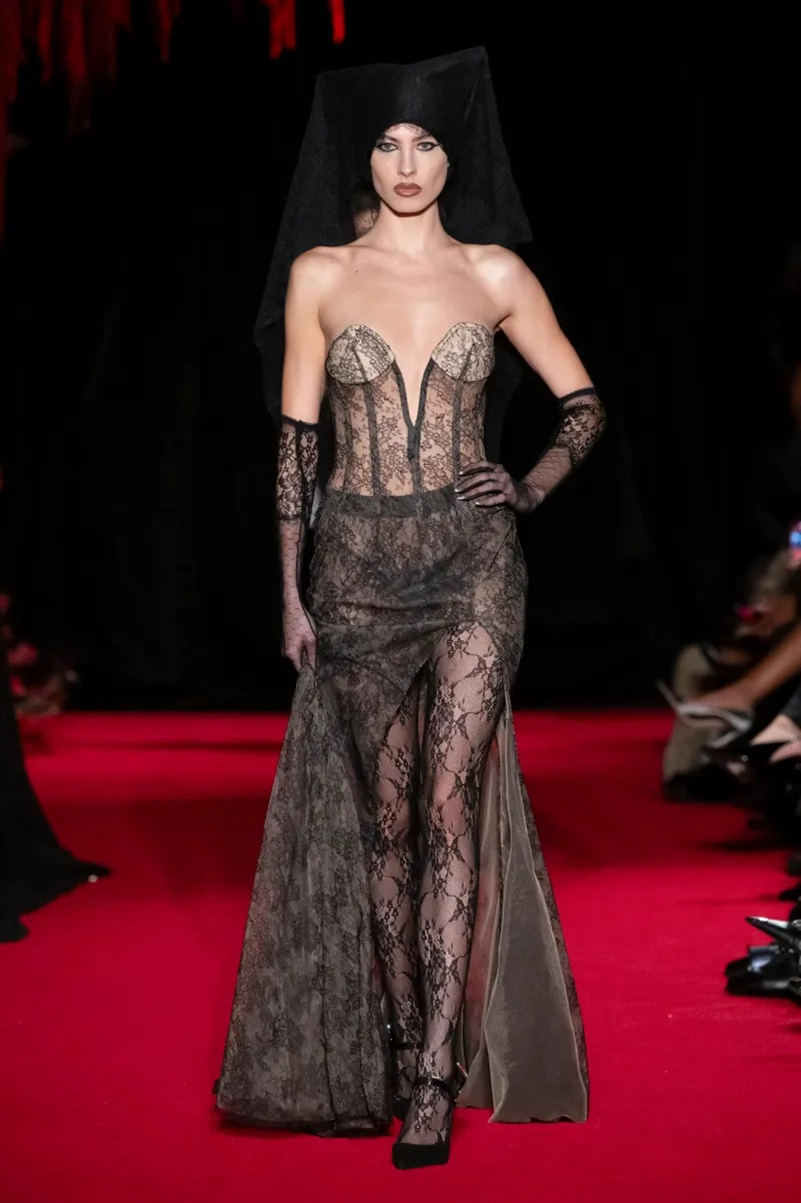 LaQuan Smith Fall 2026 Bond Girl Inspired Runway
