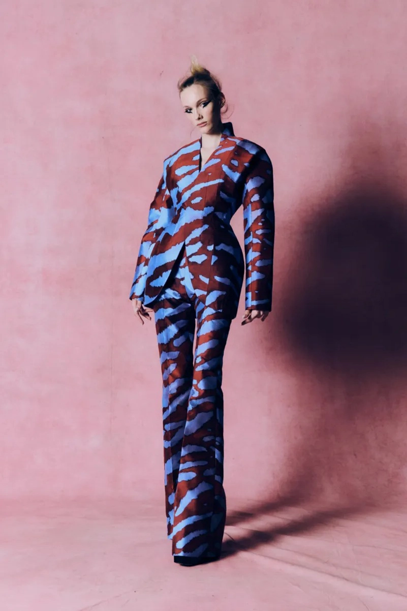 Harris Reed Arrows Harris Reed Fall 2026 Collection Brings Dramatic Silhouettes And Bridal ...