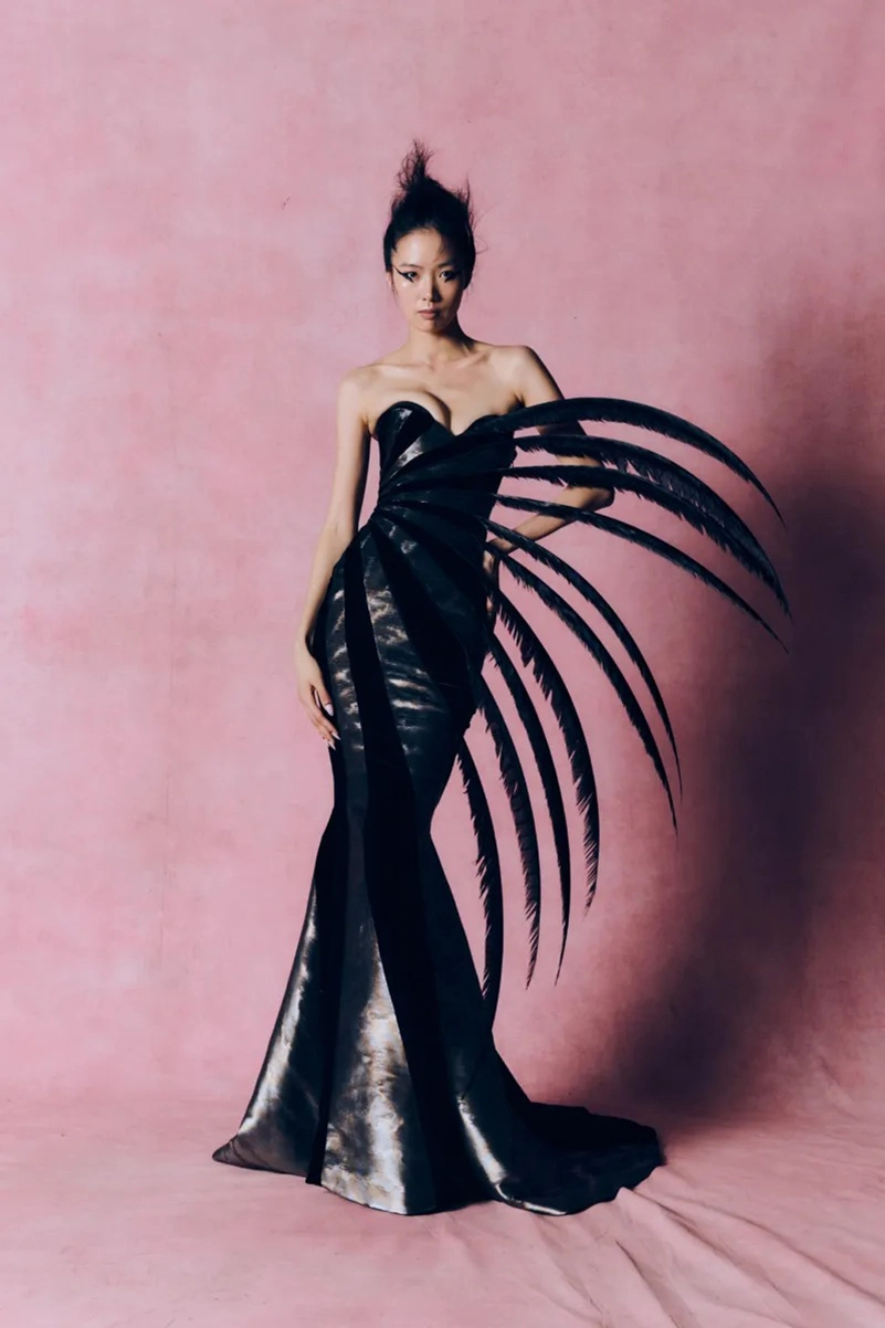 Harris Reed Collection Items Harris Reed Fall 2026 Collection Brings Dramatic Silhouettes And Bridal ...