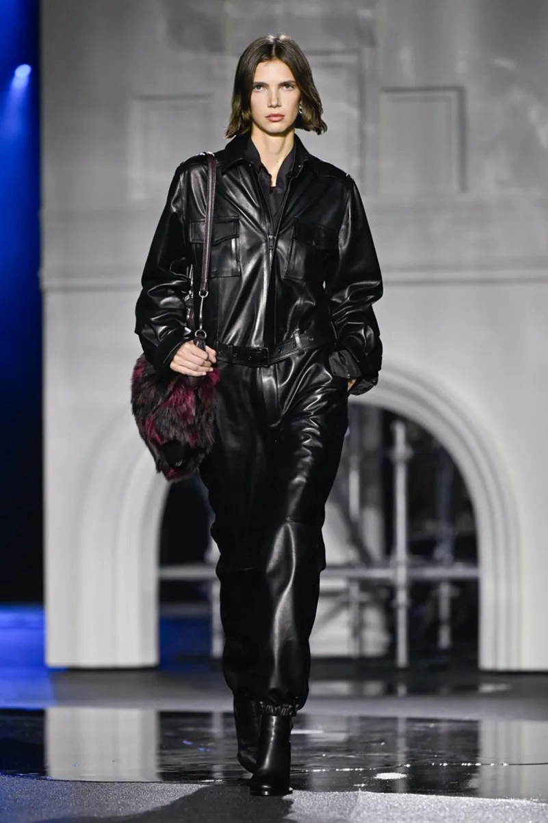 Burberry Fall 2026 Collection Reimagines The Classic Trench Coat