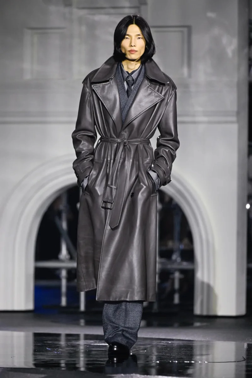 Burberry Fall 2026 Collection Reimagines The Classic Trench Coat