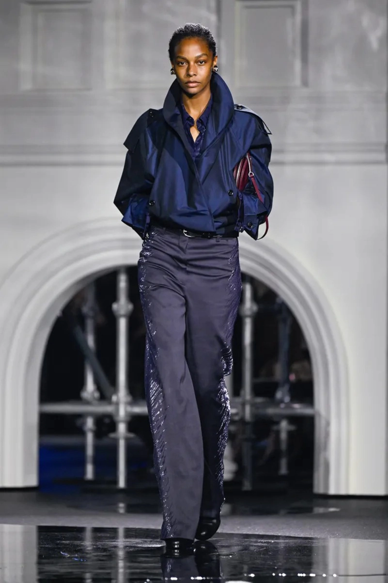Burberry Fall 2026 Collection Reimagines The Classic Trench Coat