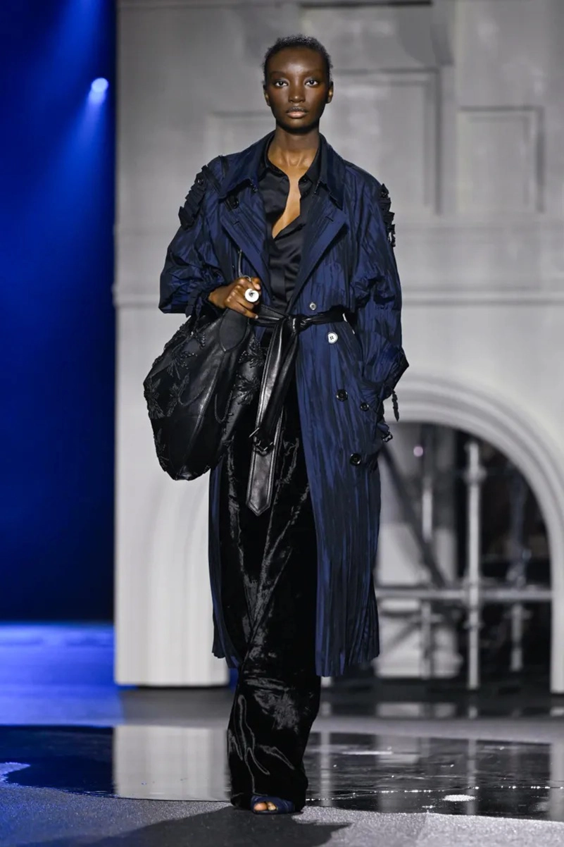 Burberry Fall 2026 Collection Reimagines The Classic Trench Coat