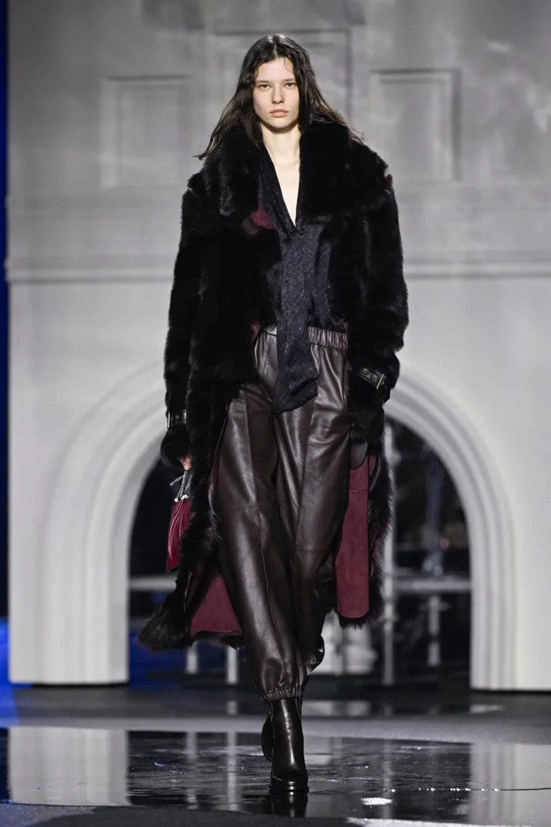 Burberry Fall 2026 Collection Reimagines The Classic Trench Coat