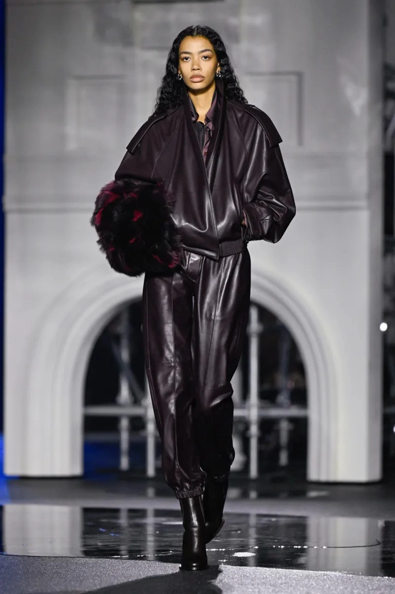 Burberry Fall 2026 Collection Reimagines The Classic Trench Coat
