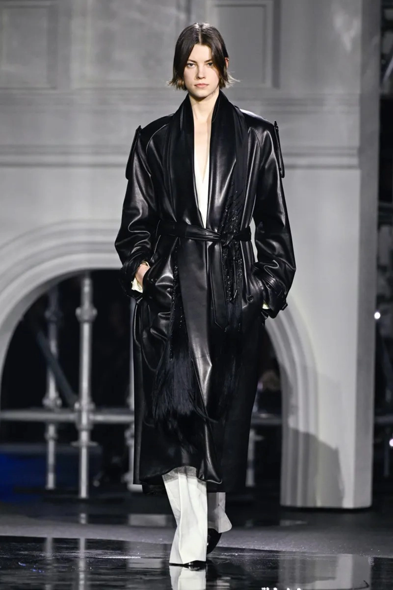 Burberry Fall 2026 Collection Reimagines The Classic Trench Coat