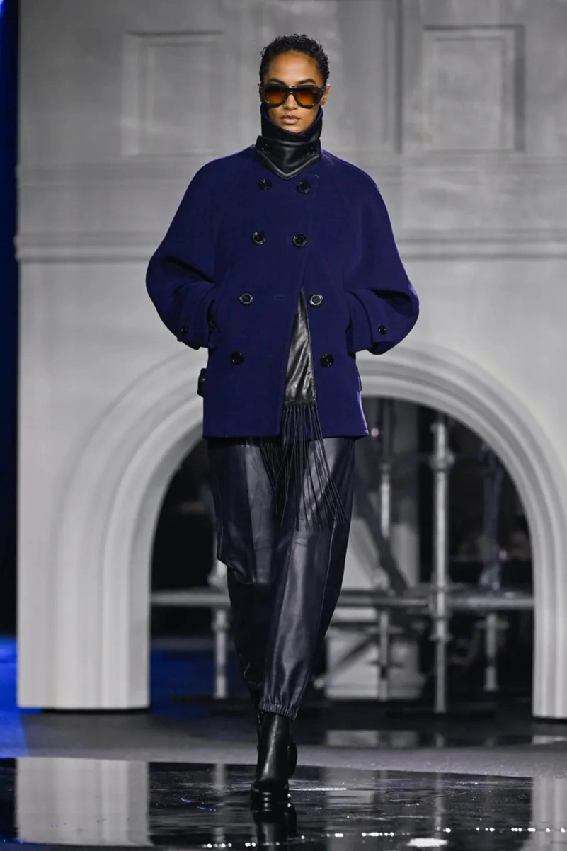Burberry Fall 2026 Collection Reimagines The Classic Trench Coat