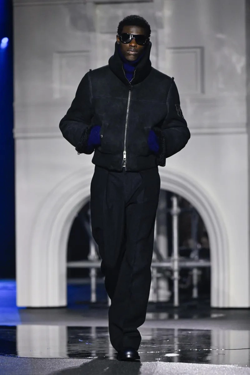 Burberry Fall 2026 Collection Reimagines The Classic Trench Coat