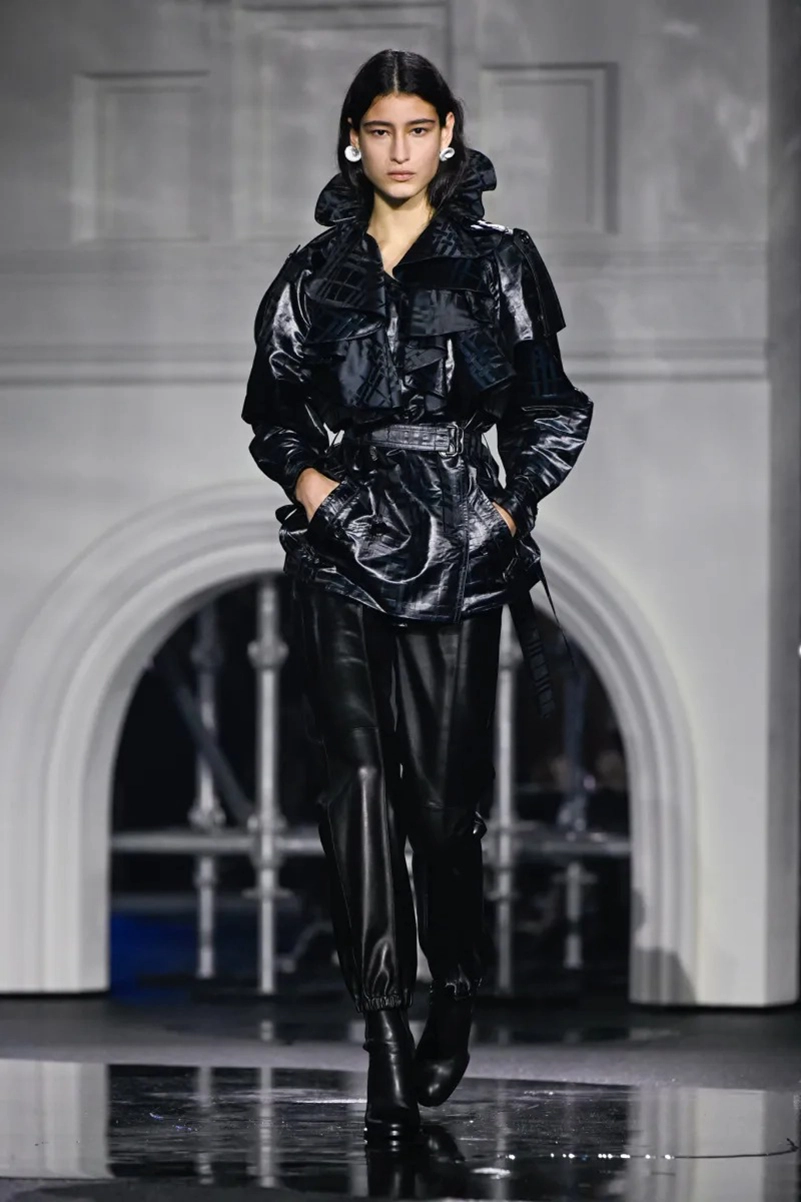Burberry Fall 2026 Collection Reimagines The Classic Trench Coat