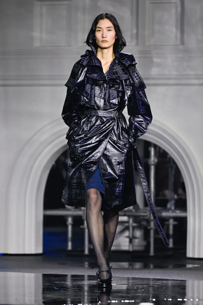 Burberry Fall 2026 Collection Reimagines The Classic Trench Coat