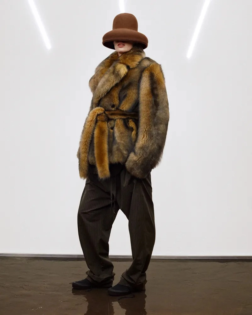 Phoebe Philo Fall 2026 Collection E Highlights Shearling And Leather