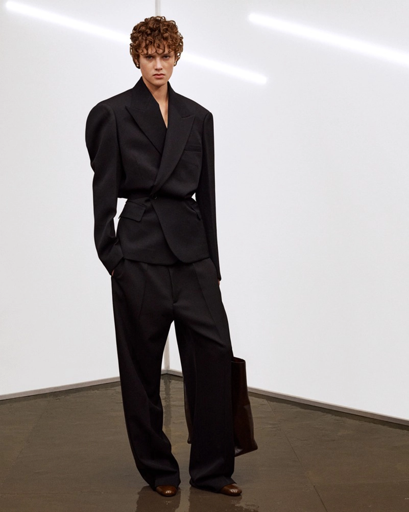 Phoebe Philo Fall 2026 Collection E Highlights Shearling And Leather