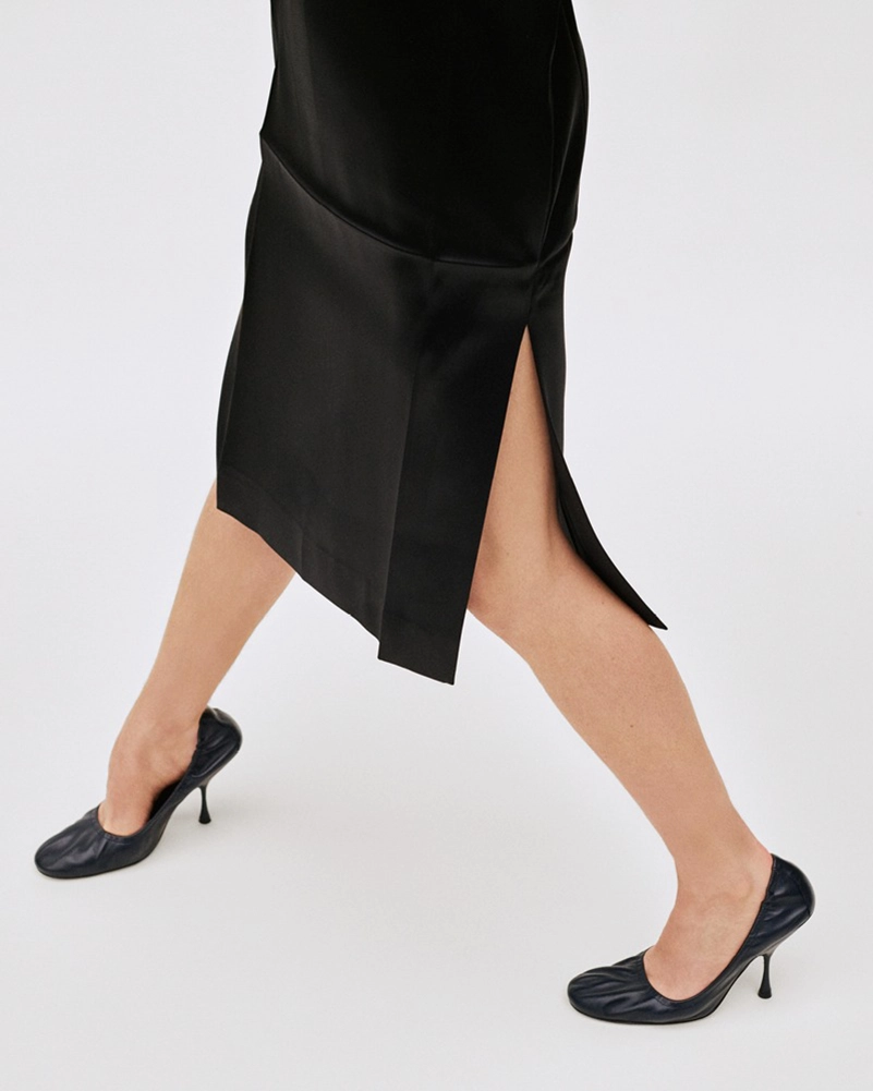 Phoebe Philo Fall 2026 Collection E Highlights Shearling And Leather