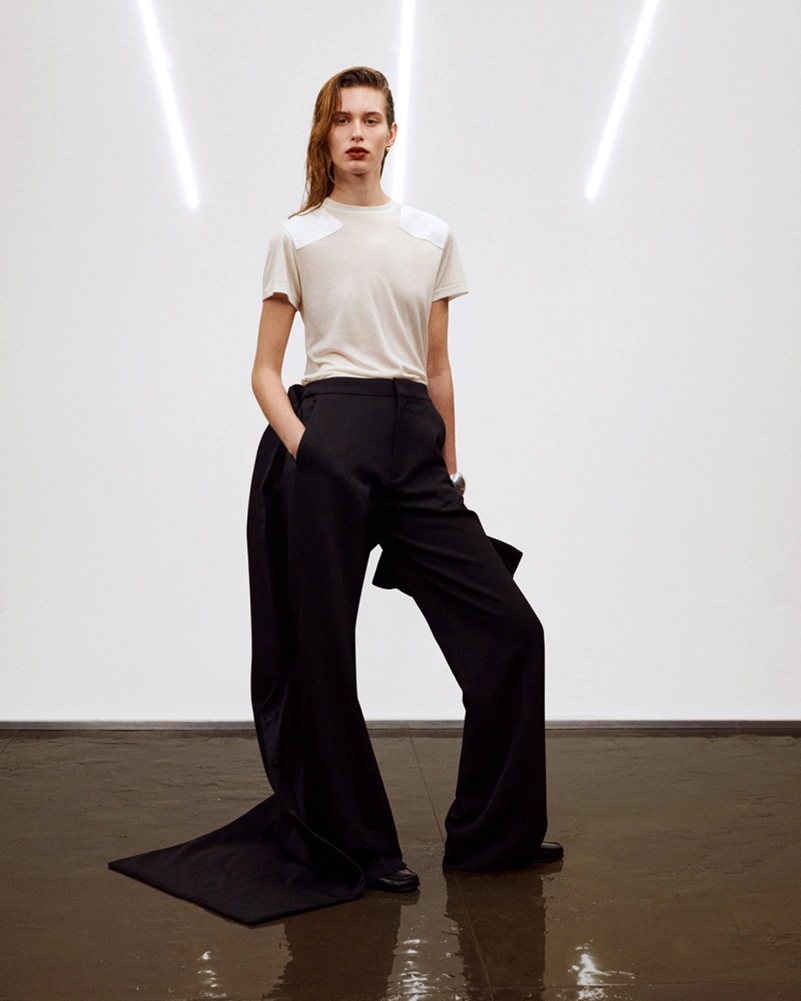 Phoebe Philo Fall 2026 Collection E Highlights Shearling And Leather