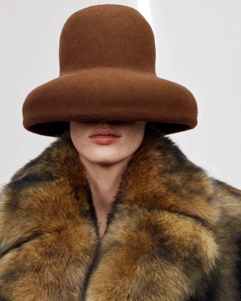 Phoebe Philo Fall 2026 Collection E Highlights Shearling And Leather