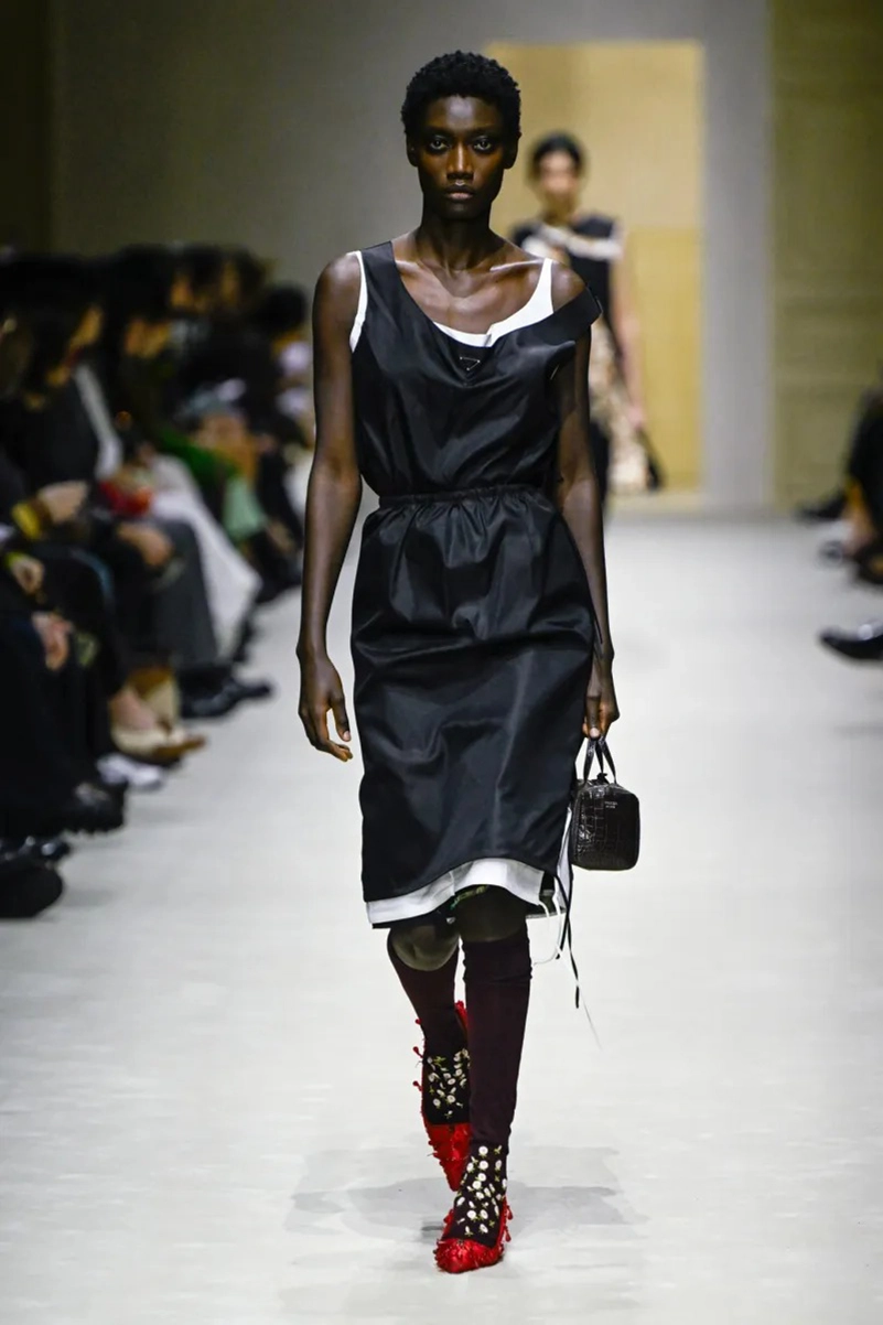 Prada Fall 2026 Tailored Looks And Layers Rework Structure