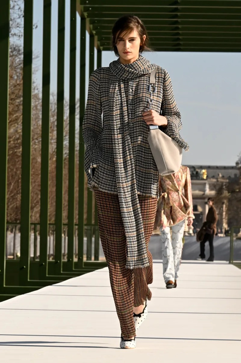 Dior Fall 2026 Collection Shapes Modern Wardrobes