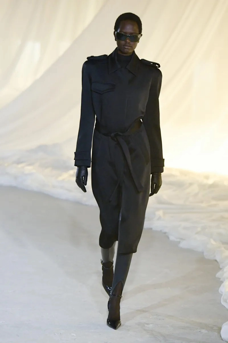 Balmain Fall 2026 Collection, Leather Jackets and Tailoring