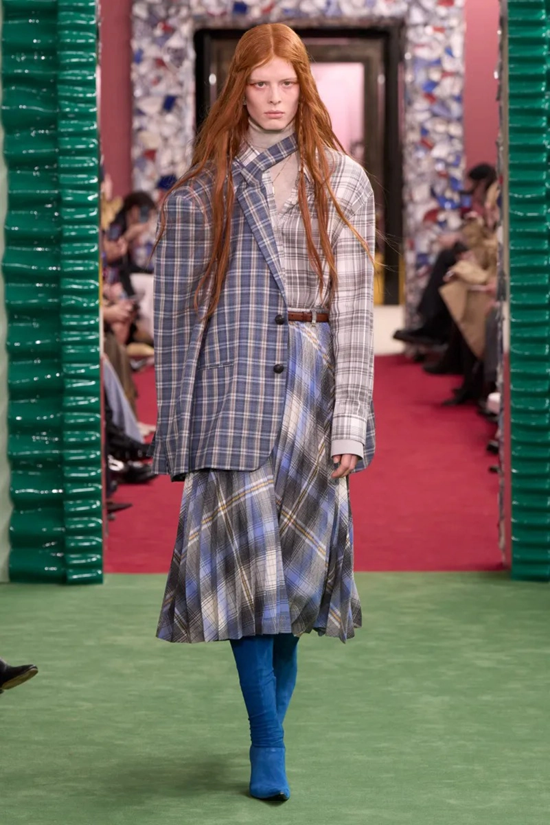 Acne Studios Fall 2026 Collection Features Tweed, Knitwear and Outerwear