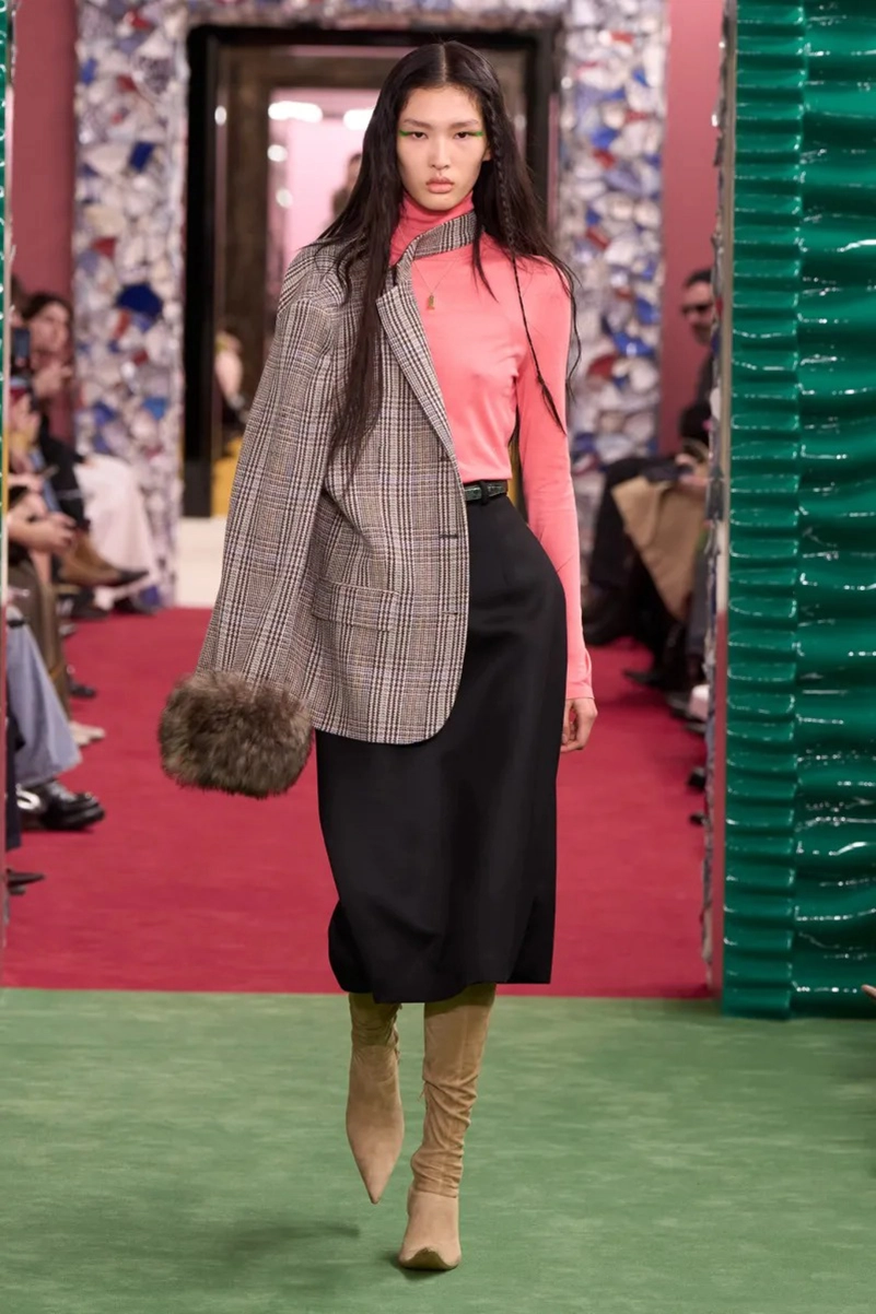 Acne Studios Fall 2026 Collection Features Tweed, Knitwear and Outerwear