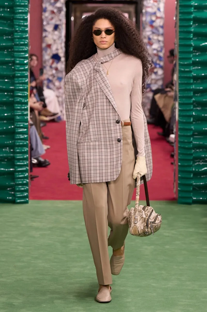 Acne Studios Fall 2026 Collection Features Tweed, Knitwear and Outerwear