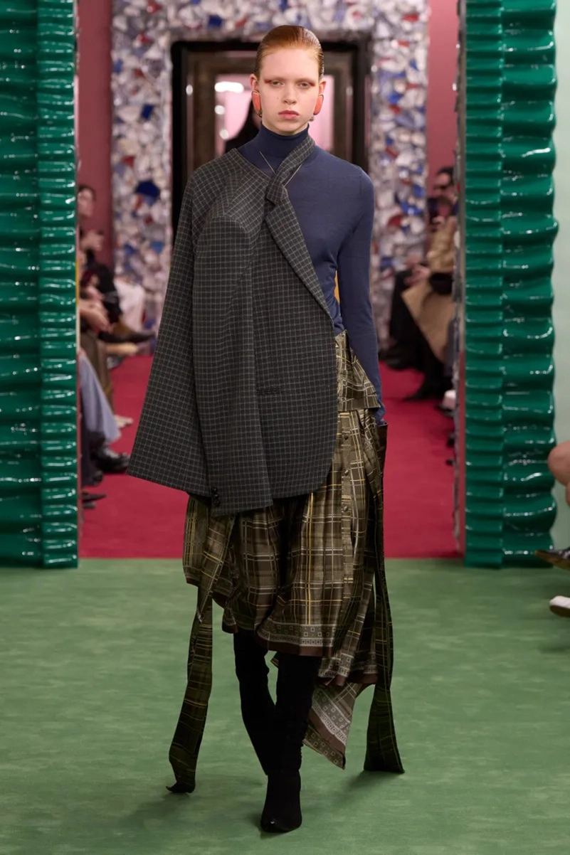 Acne Studios Fall 2026 Collection Features Tweed, Knitwear and Outerwear