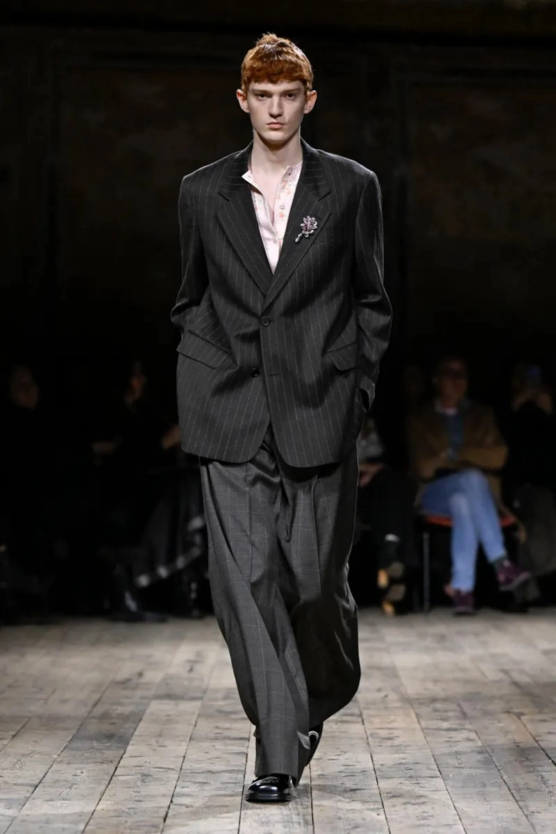 Simone Rocha Fall 2026 Brings Romantic Dressing To Life