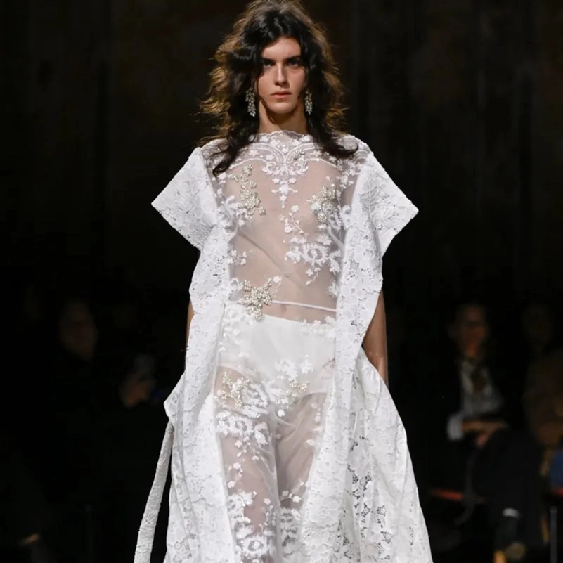 Simone Rocha Fall 2026 Brings Romantic Dressing To Life