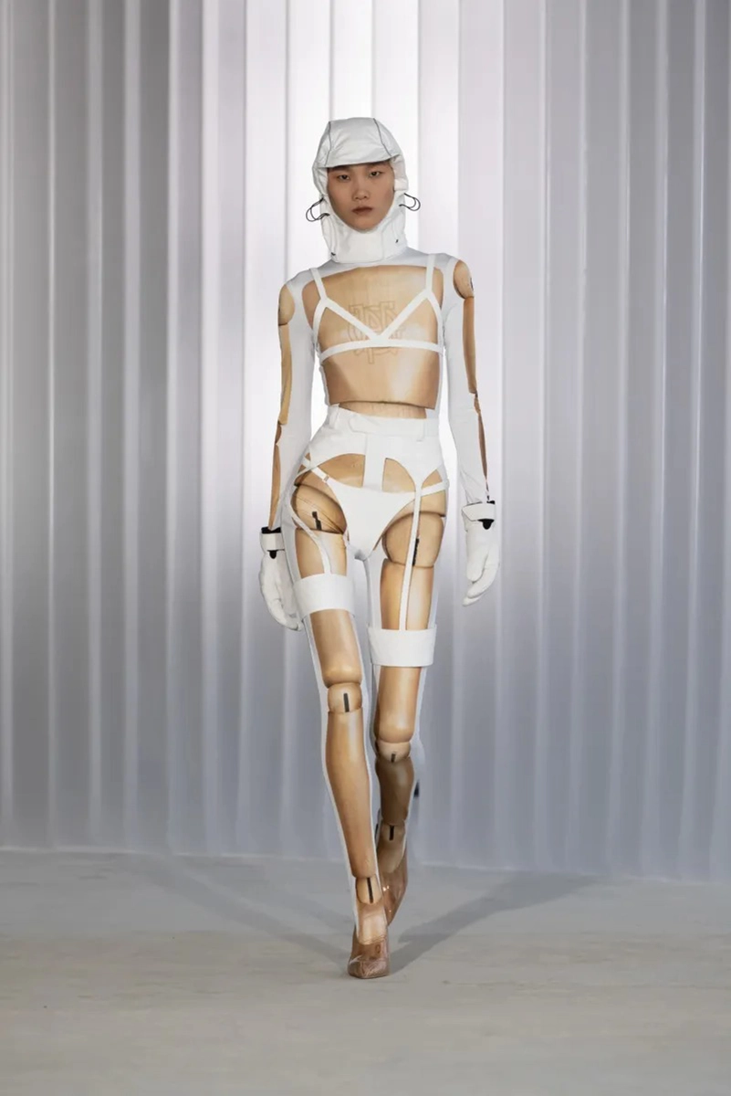 Jean Paul Gaultier Fall 2026 Centers Structure, Shape, and Gender Fluid Design