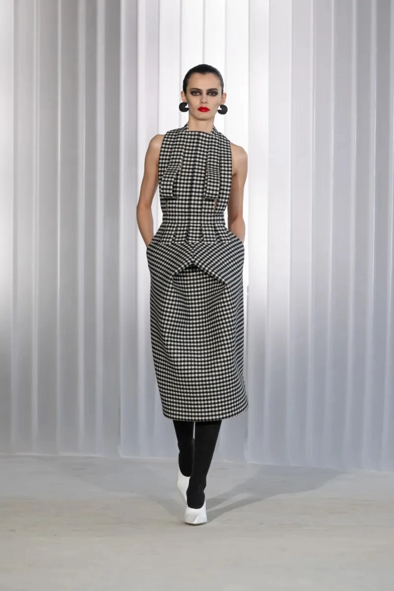 Jean Paul Gaultier Fall 2026 Centers Structure, Shape, and Gender Fluid Design