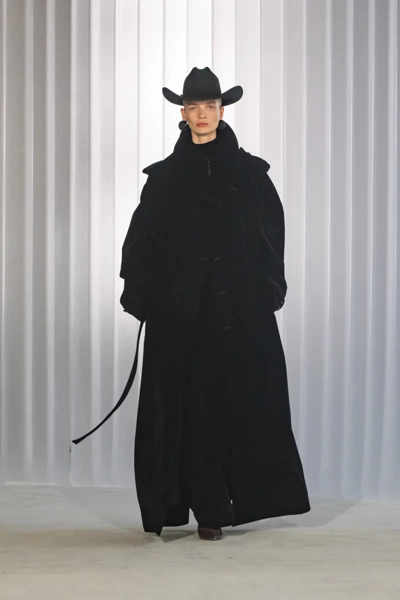 Jean Paul Gaultier Fall 2026 Centers Structure, Shape, and Gender Fluid Design