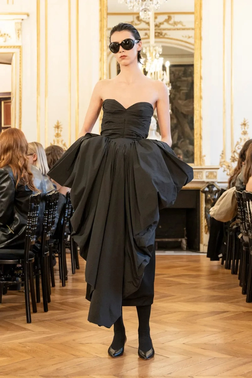 Magda Butrym Fall 2026 Balances Structure and Softness