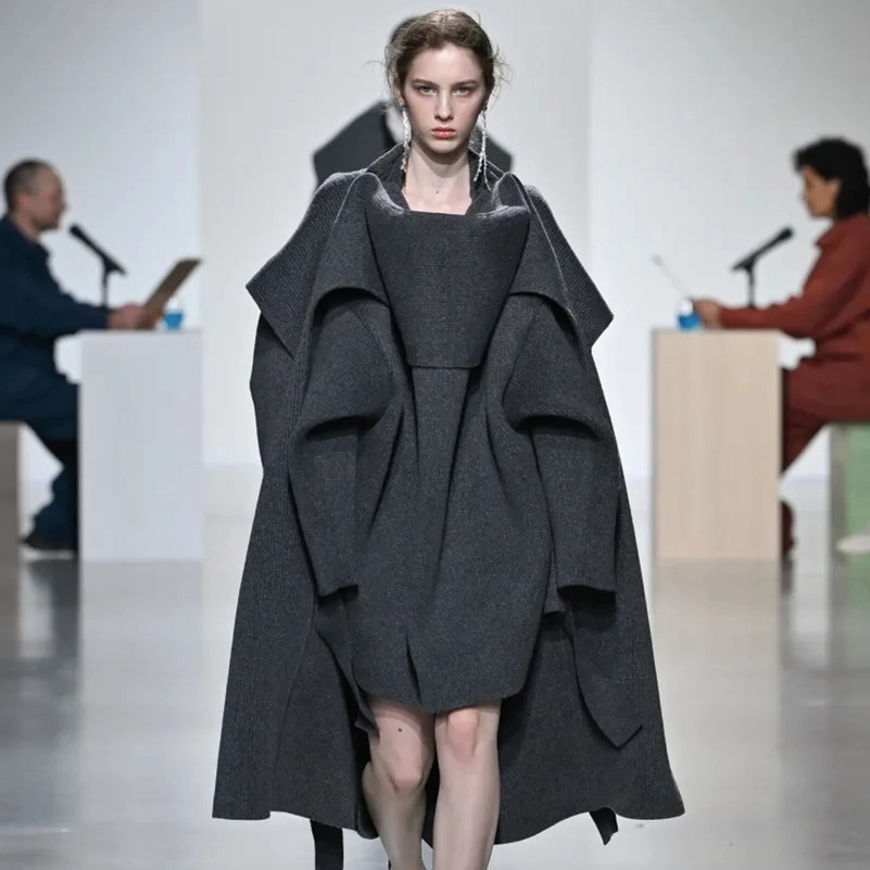Cfcl Fall 2026 Collection, Knit Dresses, Sculptural Coats, And Pottery Silhouettes