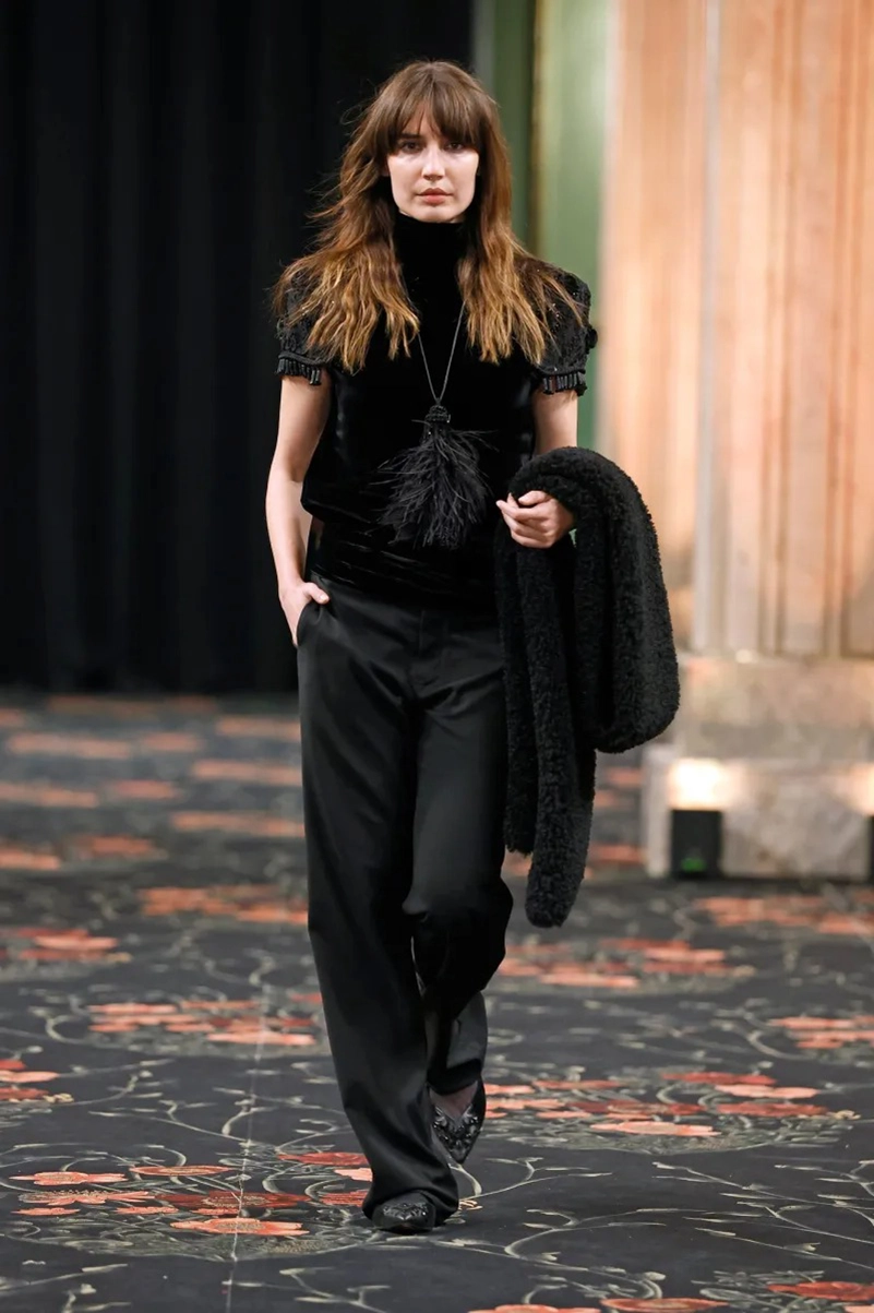 Johanna Ortiz Fall 2026 Collection, Embroidered Dresses, Gaucho Trousers, and Shearling Layers