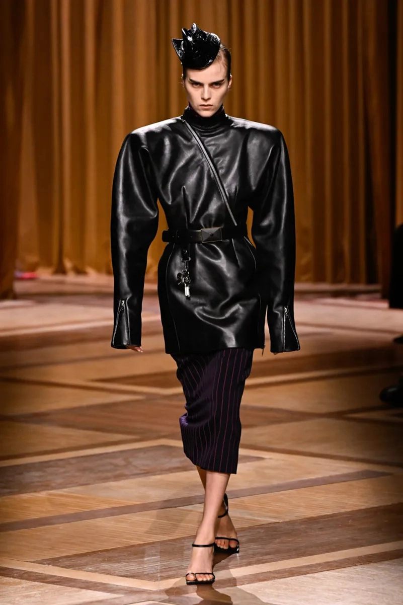 Mugler Fall 2026 Shapes Power Dressing Through Leather, Lamé, And Sharp Tailoring