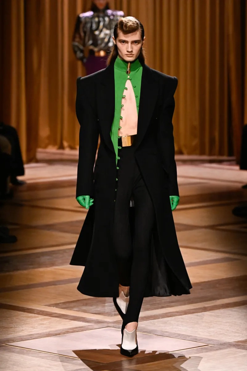Mugler Fall 2026 Shapes Power Dressing Through Leather, Lamé, And Sharp Tailoring