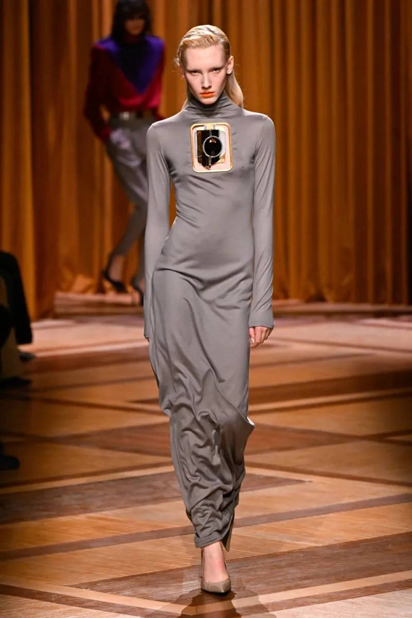 Mugler Fall 2026 Shapes Power Dressing Through Leather, Lamé, And Sharp Tailoring