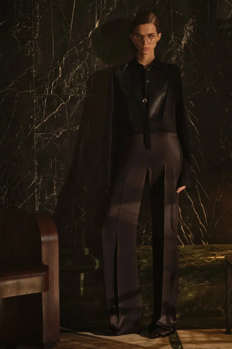 Fendi Cruise 2027 Collection Centers Parchment, Tailoring, And The Baguette Fendi Cruise 2027 Collection Centers Parchment, Tailoring, And The Baguette