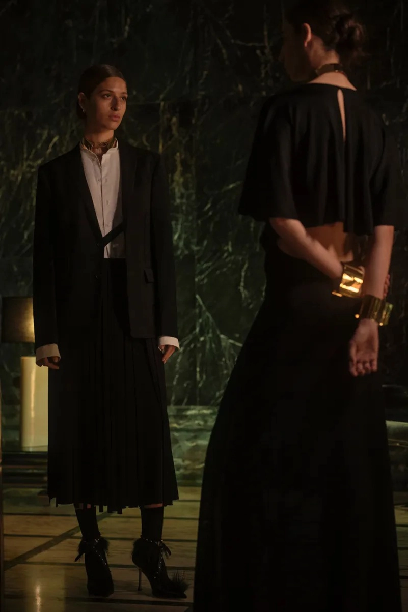 Fendi Cruise 2027 Collection Centers Parchment, Tailoring, And The Baguette Fendi Cruise 2027 Collection Centers Parchment, Tailoring, And The Baguette