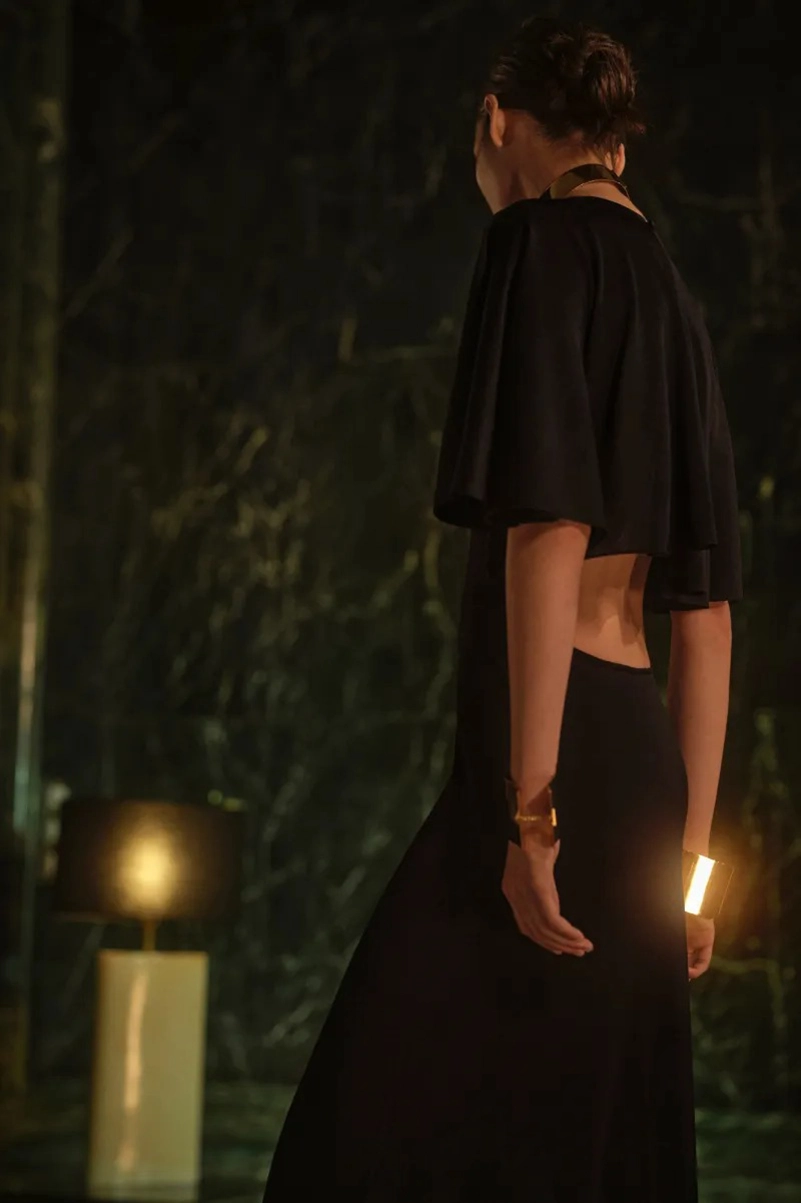 Fendi Cruise 2027 Collection Centers Parchment, Tailoring, And The Baguette Fendi Cruise 2027 Collection Centers Parchment, Tailoring, And The Baguette