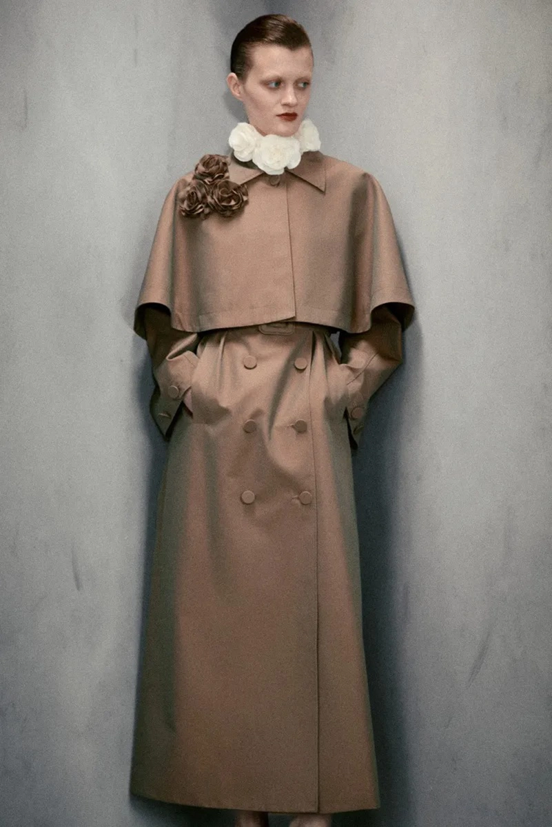 Huishan Zhang Resort 2027 Highlights Rose Embroidery And Crepe Jersey