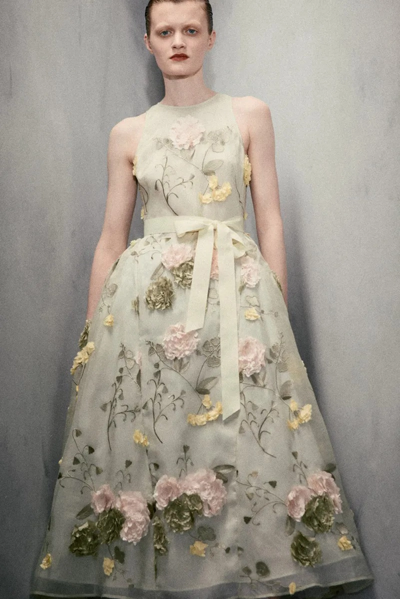Huishan Zhang Resort 2027 Highlights Rose Embroidery And Crepe Jersey