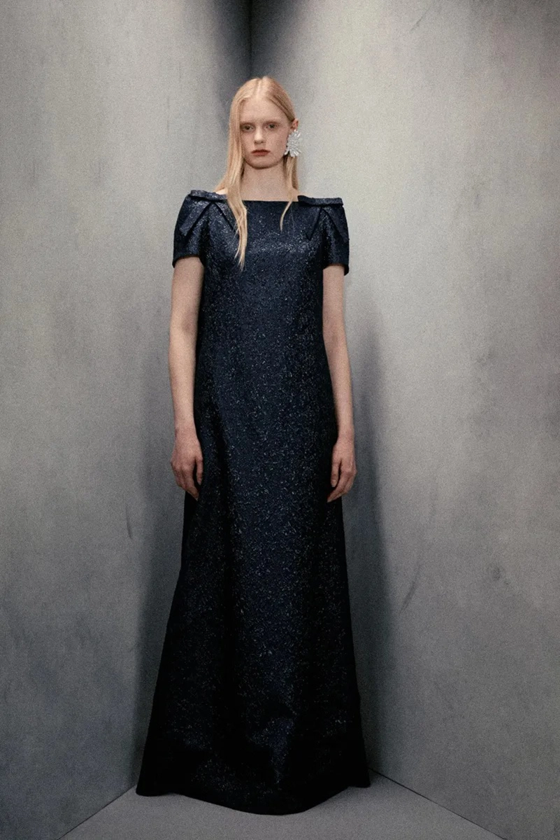 Huishan Zhang Resort 2027 Highlights Rose Embroidery And Crepe Jersey