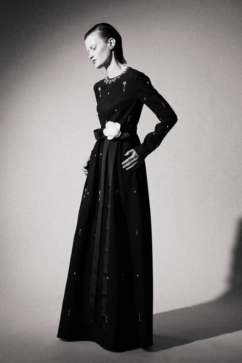 Huishan Zhang Resort 2027 Highlights Rose Embroidery And Crepe Jersey