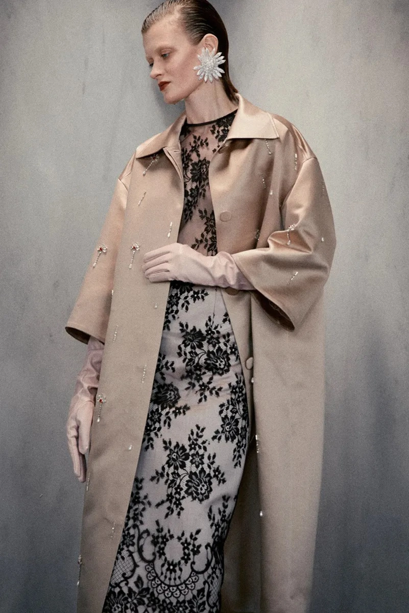 Huishan Zhang Resort 2027 Highlights Rose Embroidery And Crepe Jersey